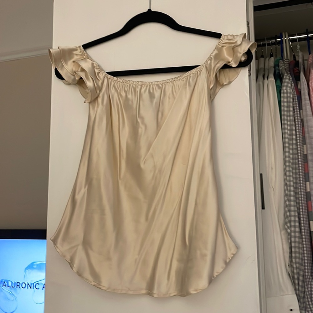 Reformation champagne Aviva silk top NWOT small - Picture 3 of 5
